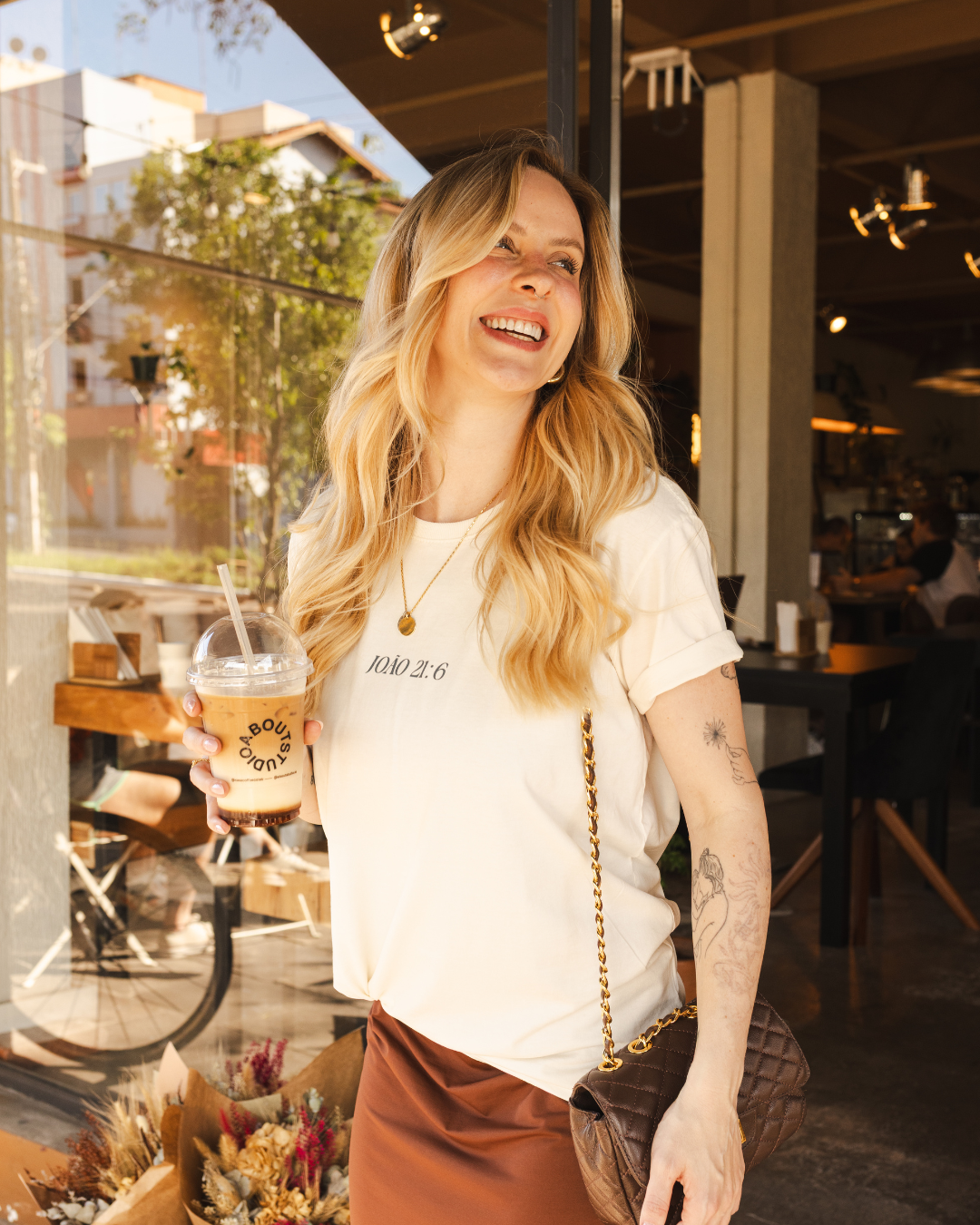 Camiseta Clássica Feminina - João 21:6