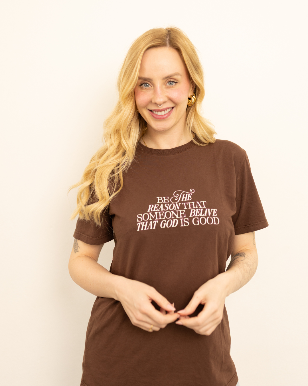 Camiseta - God is Good (Unissex)