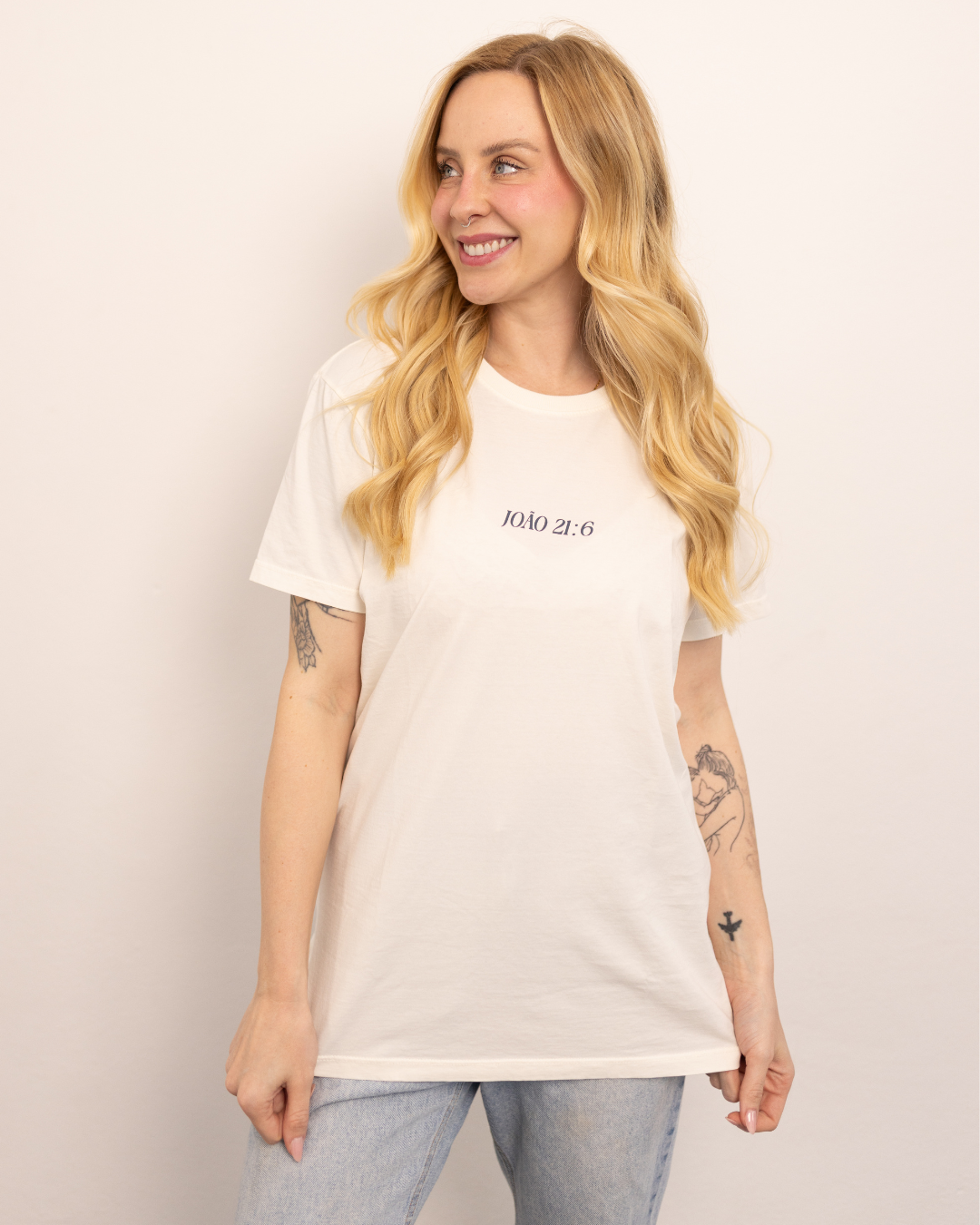 Camiseta Clássica Feminina - João 21:6