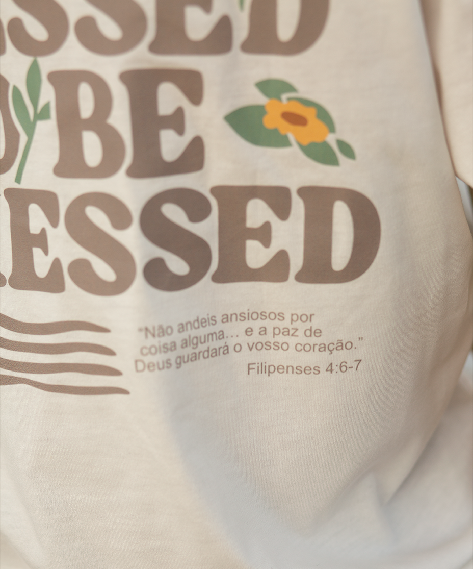 Camiseta Clássica Feminina - Abençoada