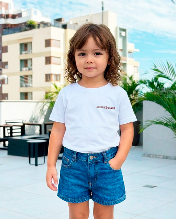 Camiseta Infantil Offwhite - Eu e minha casa servimos ao senhor