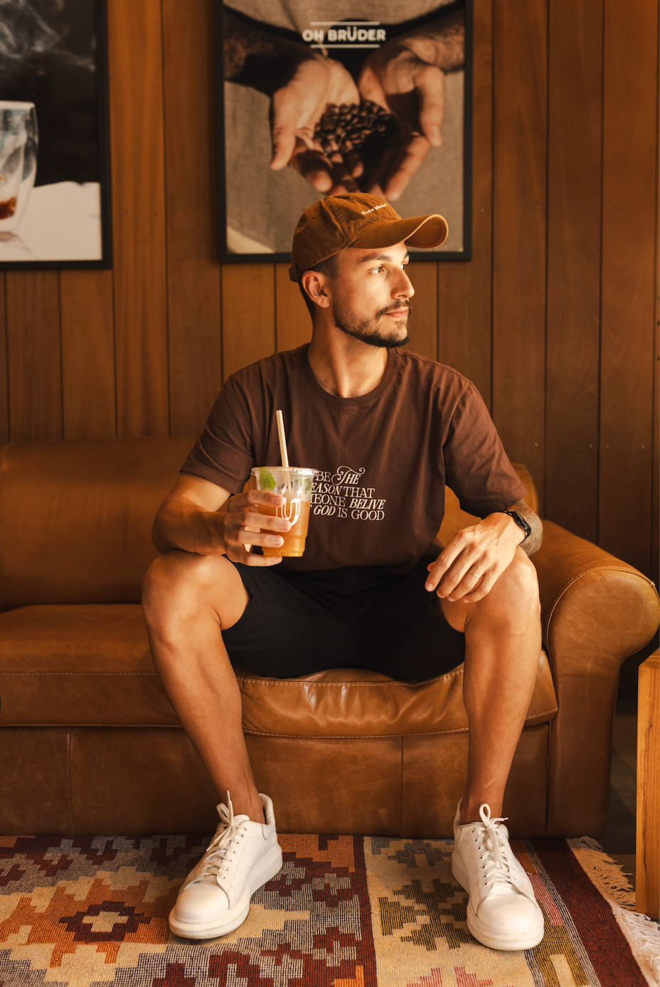 Camiseta Clássica Masculina - God is Good