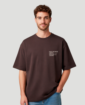 Camiseta Oversized - Deus escreve certo