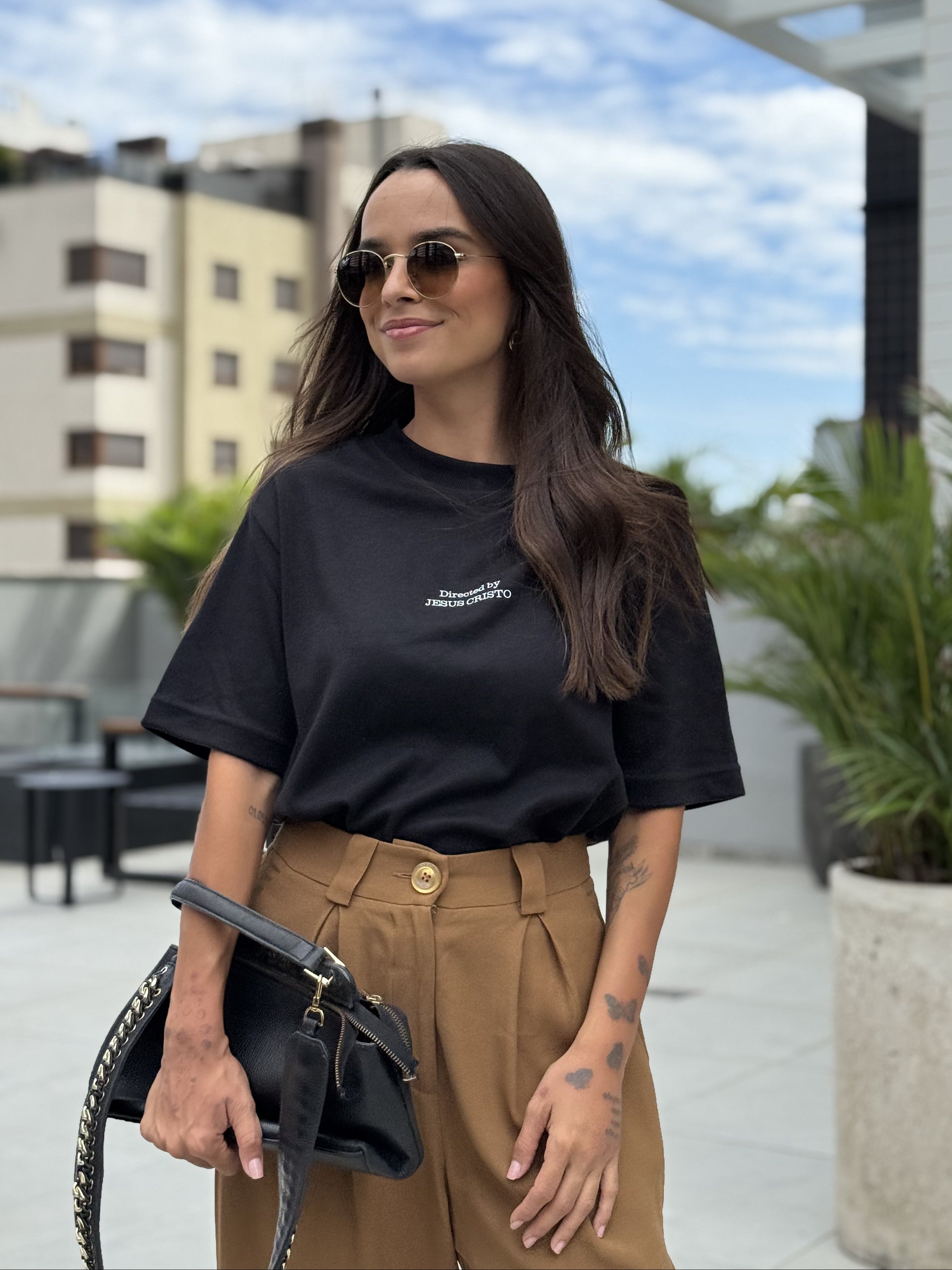 Camiseta Oversized Feminina - Directed by Jesus Cristo