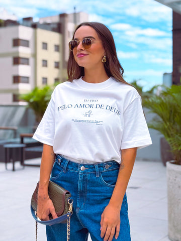 Camiseta Oversized Feminina - Eu vivo Pelo Amor de Deus