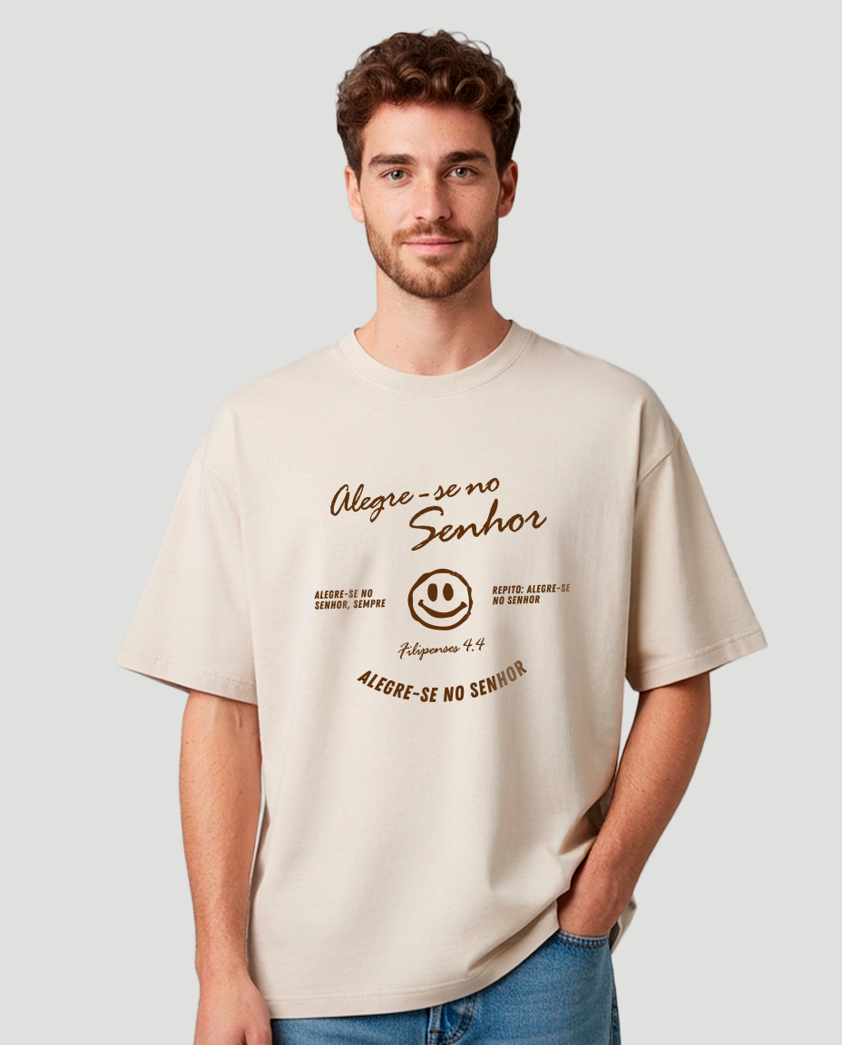 Camiseta Oversized - Alegre-se no Senhor