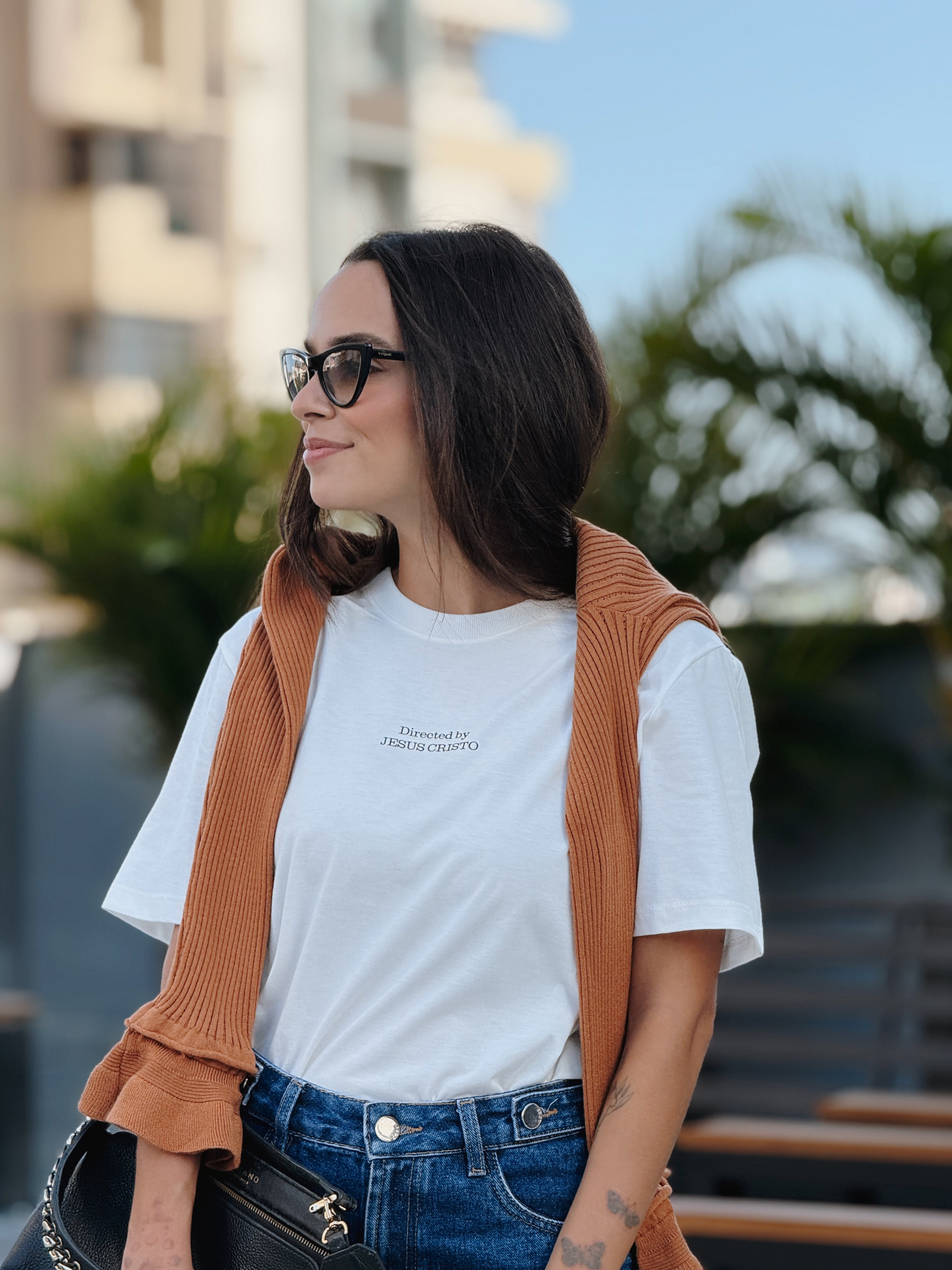 Camiseta Clássica Feminina - Directed by Jesus Cristo
