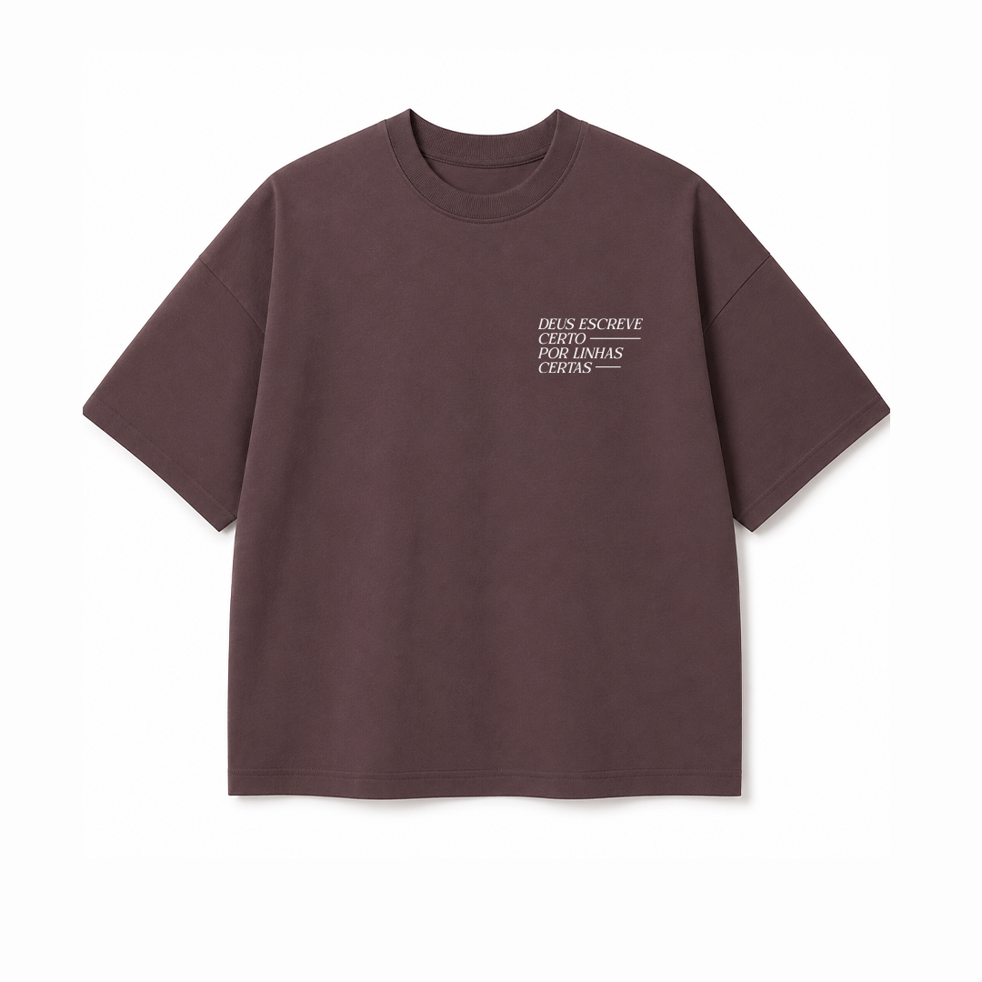 Camiseta Oversized Feminina - Deus escreve certo